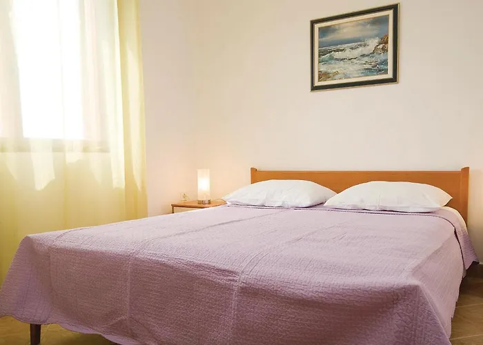 6 Bedroom Cozy In * Nin