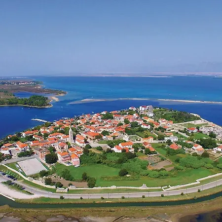 6 Bedroom Cozy In * Nin