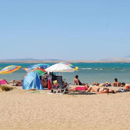 6 Bedroom Cozy In Apartman *